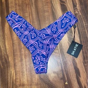 SKATIE Mandi Bikini Bottoms Hermosa